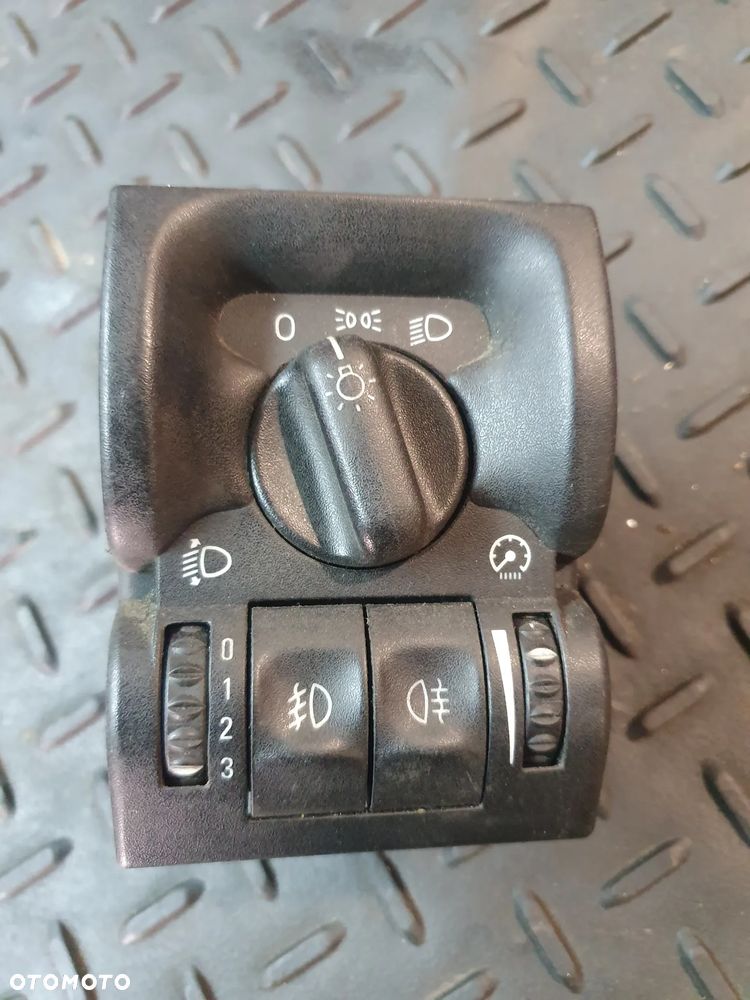 WŁACZNIK PRZEŁĄCZNIK GM OPEL VECTRA B 90569814 - 1