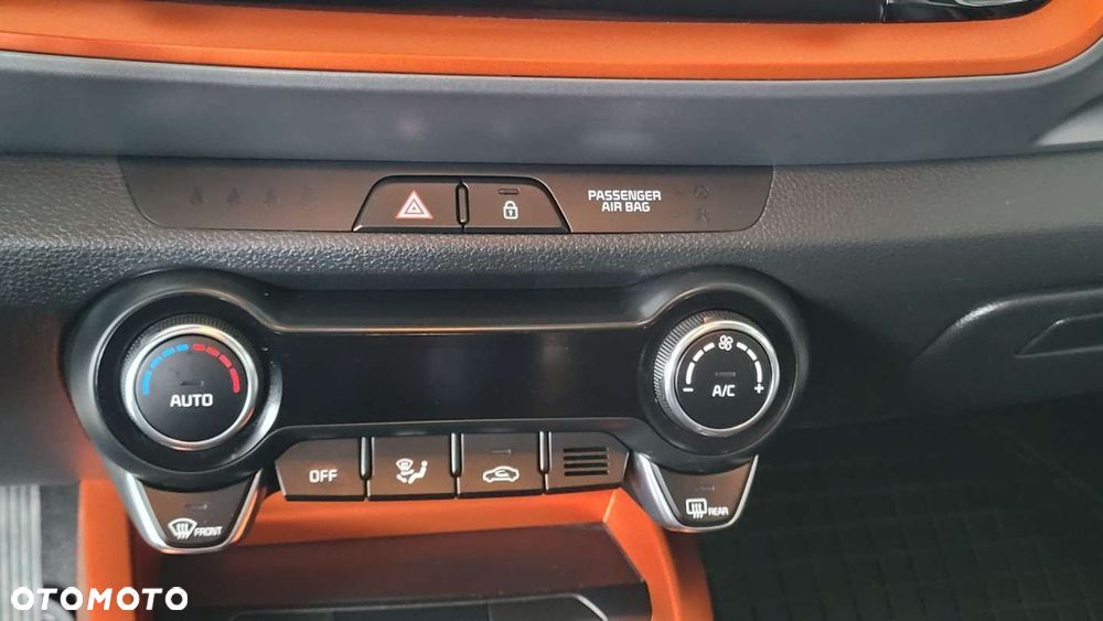 Kia Stonic - 25