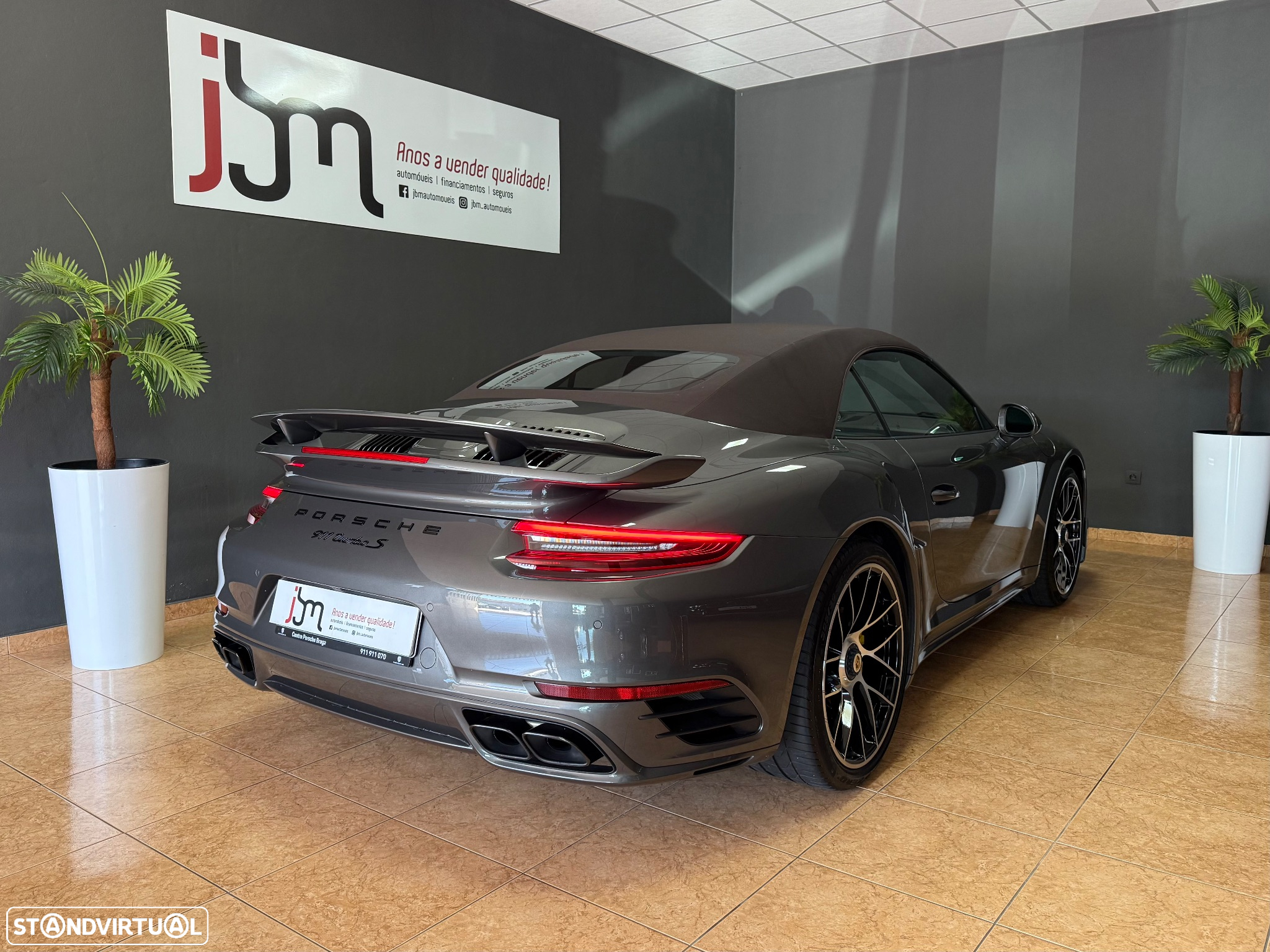 Porsche 911 (991) Turbo S Cabriolet - 4