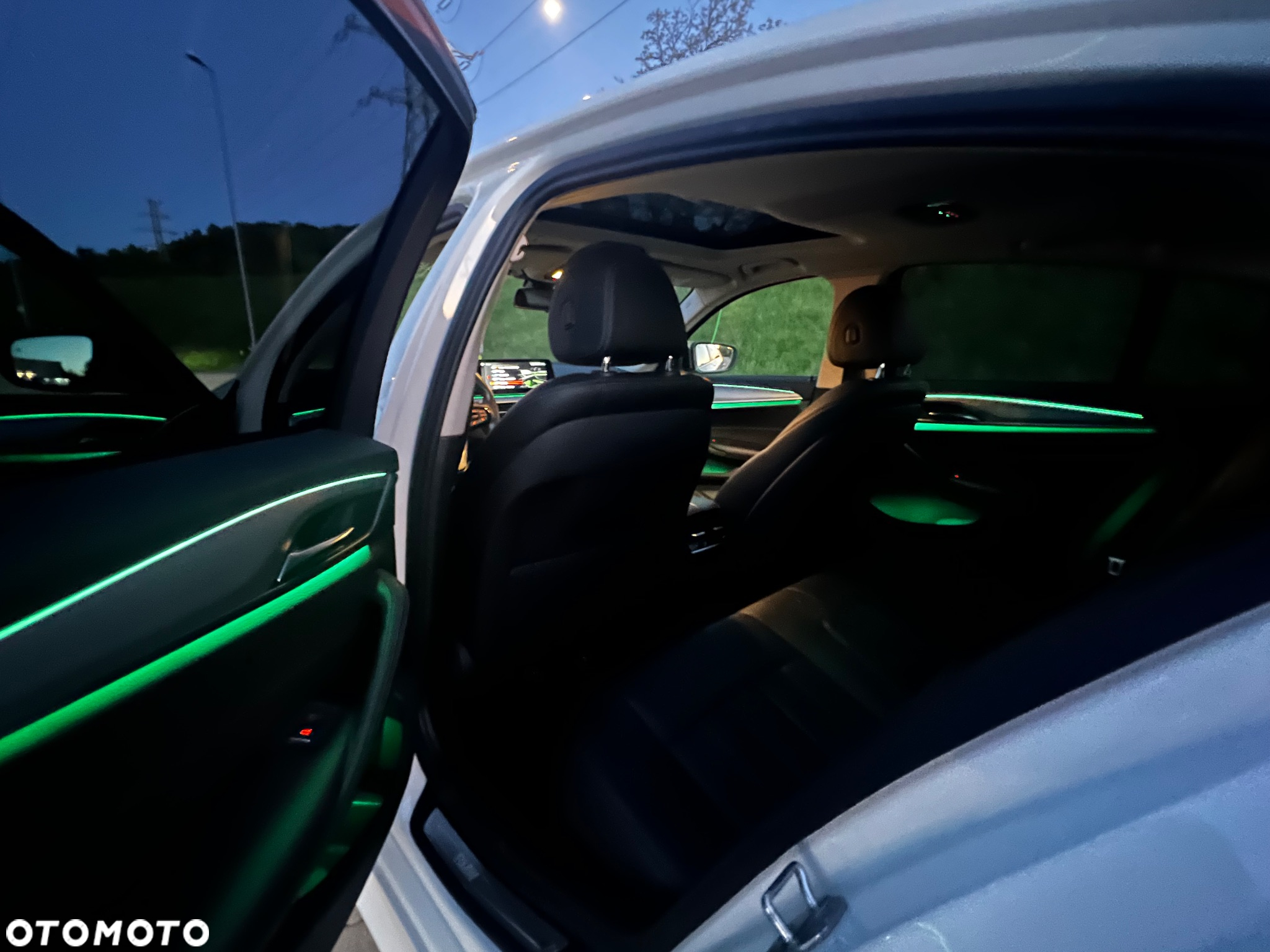BMW Seria 5 530i Luxury Line sport - 6