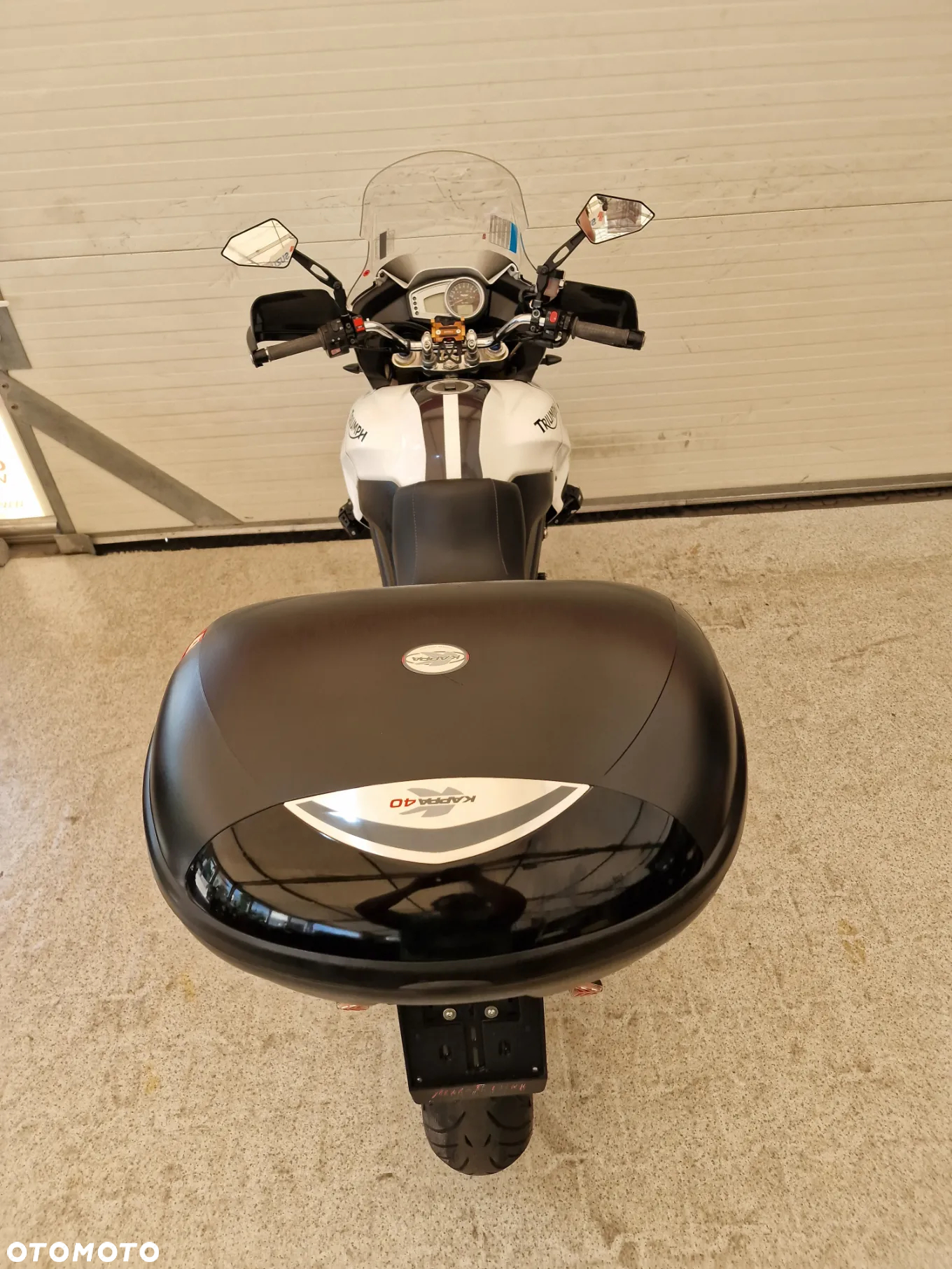Triumph Tiger - 25