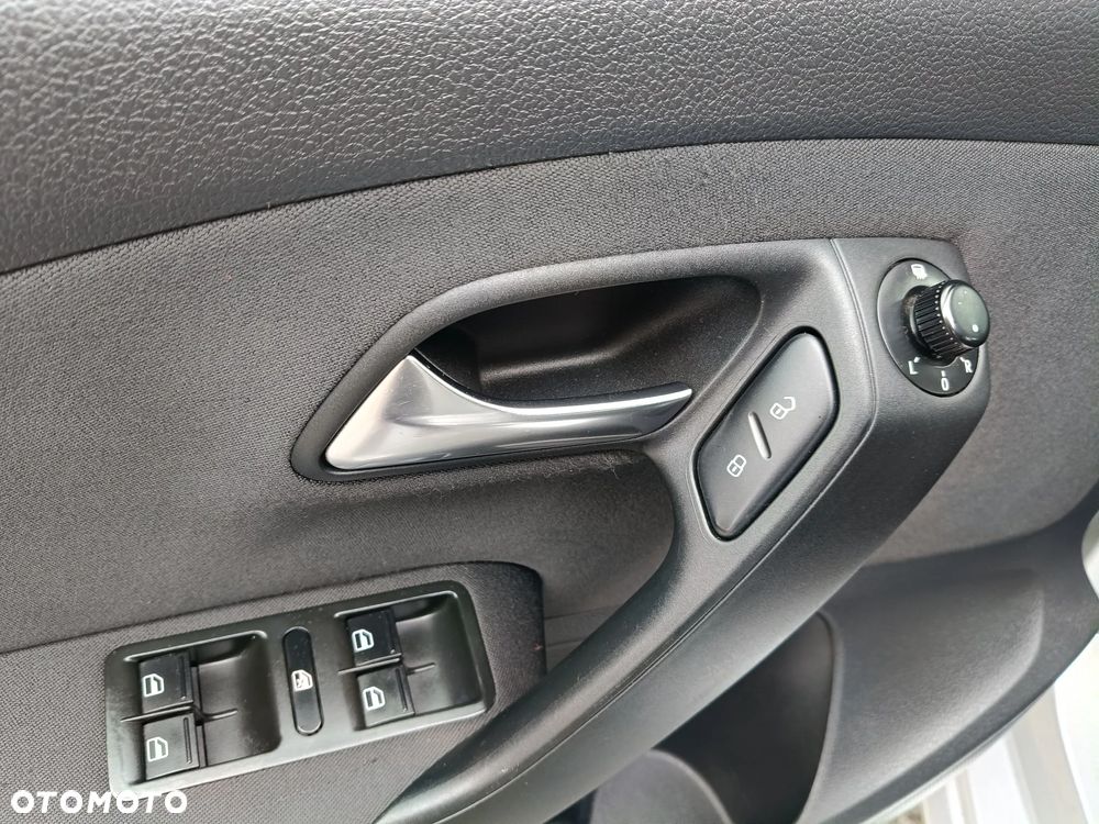 Volkswagen Polo 1.4 16V Comfortline - 13