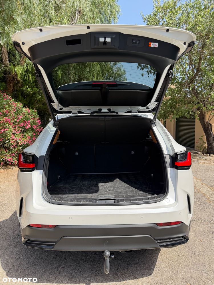 Lexus NX 350h Omotenashi AWD - 7