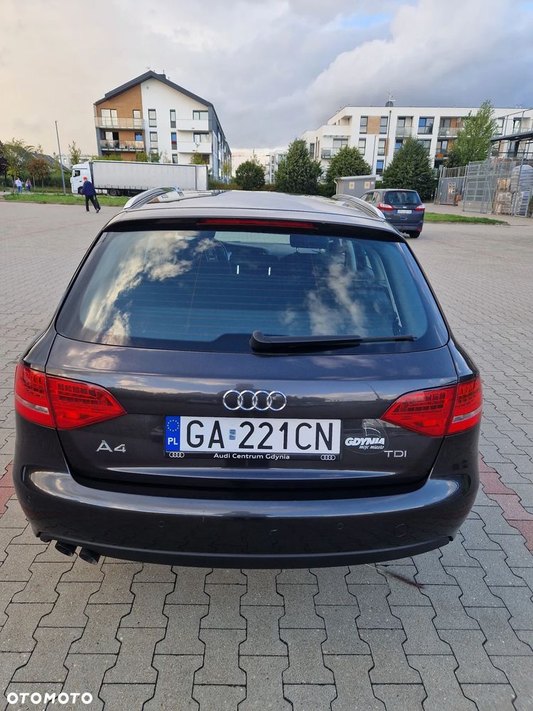 Audi A4 Avant - 6