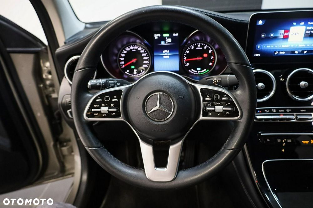 Mercedes-Benz GLC - 16