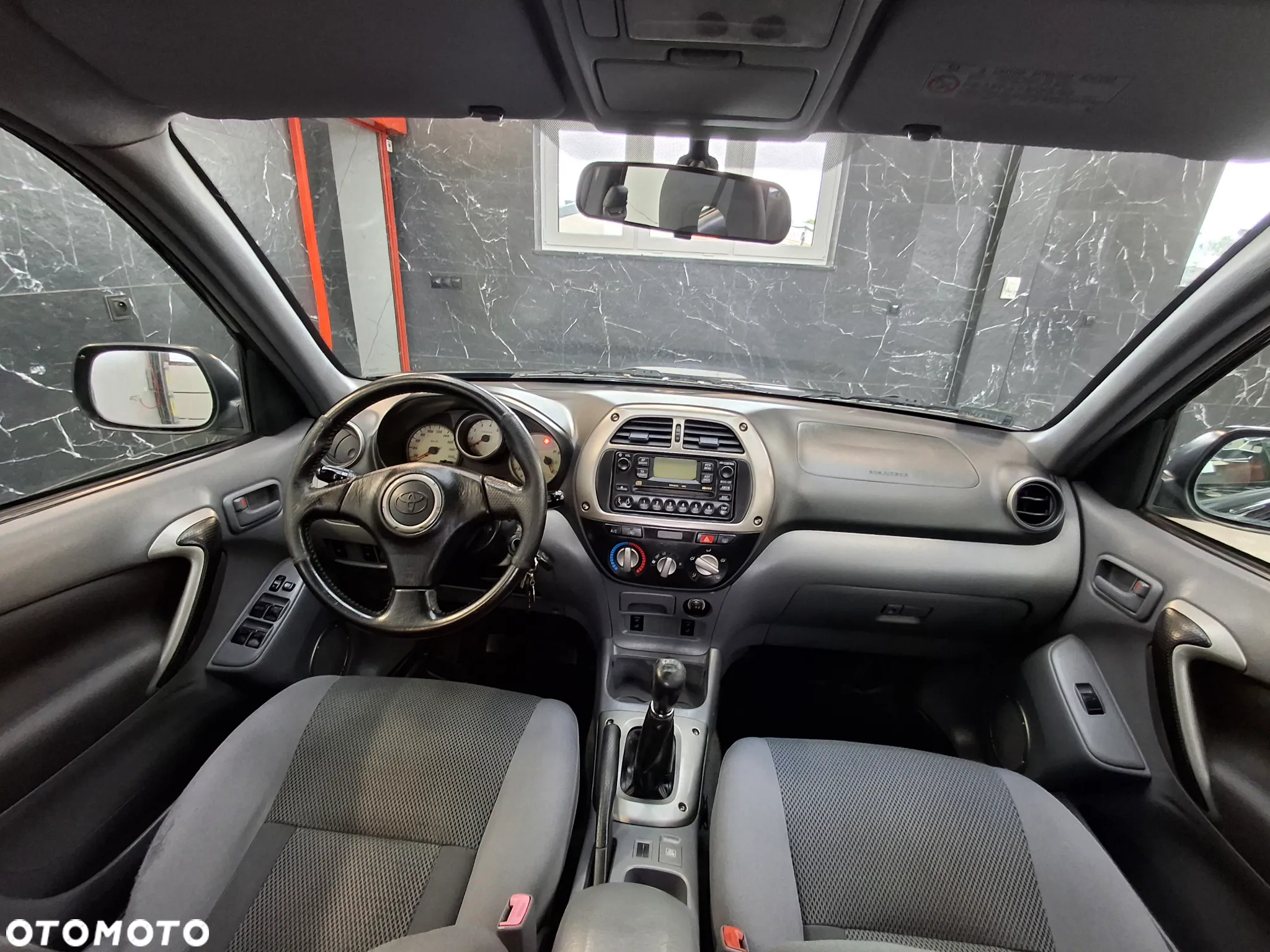 Toyota RAV4 2.0 D-4D 4x4 - 21