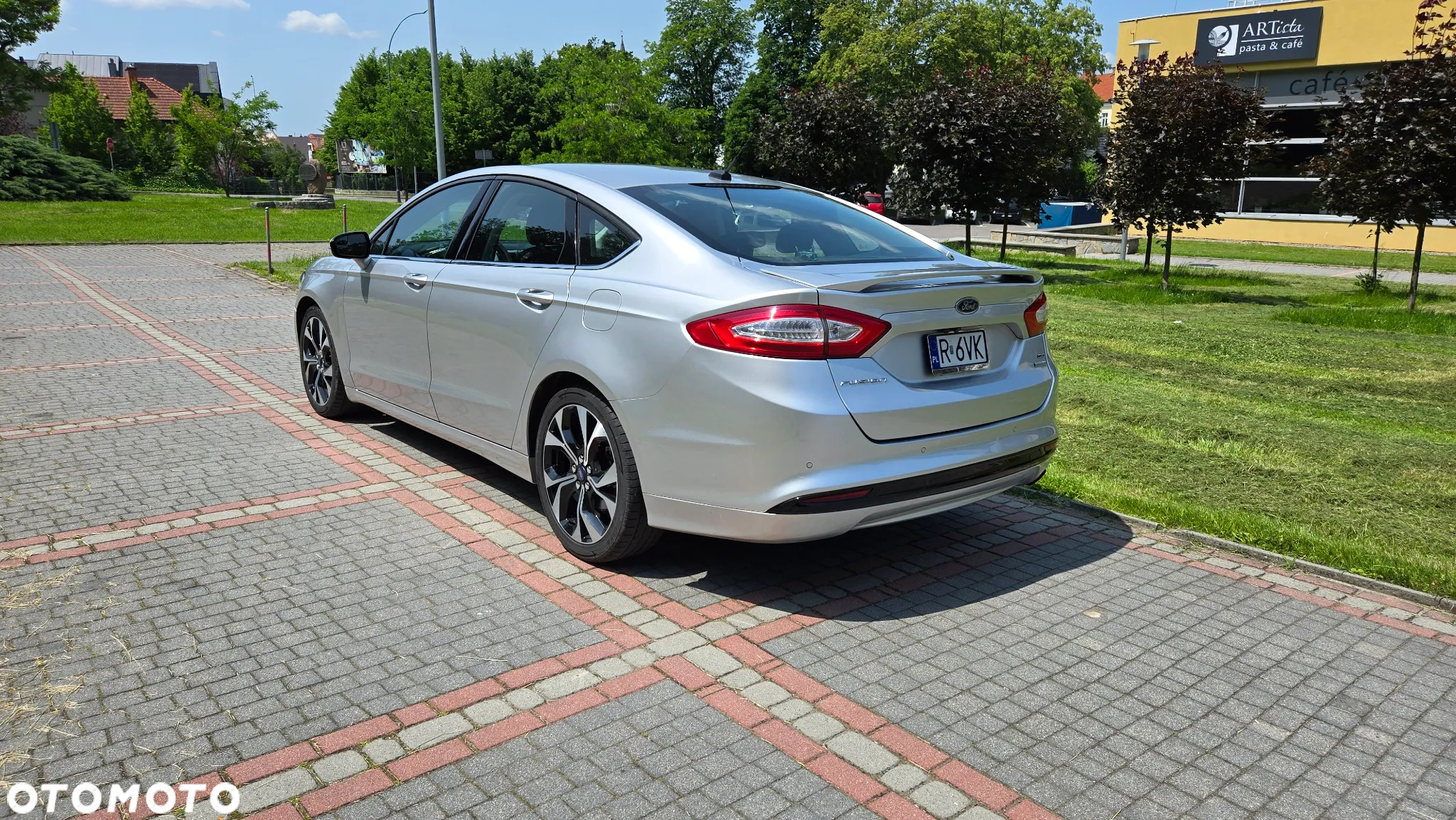 Ford Fusion - 19