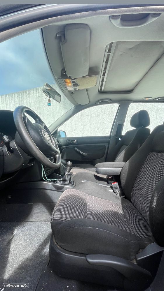 VW Golf 1.6i Confortline JE+AC - 9