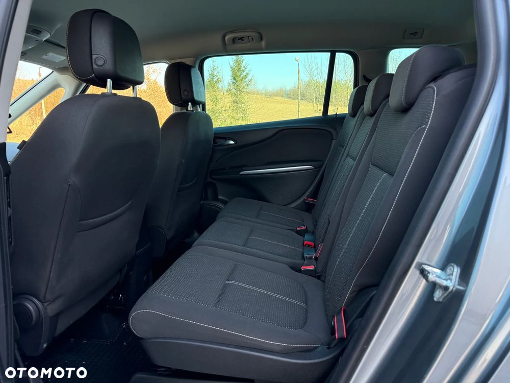 Opel Zafira - 34