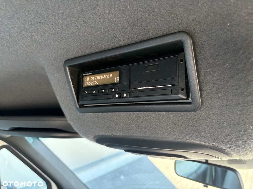 Mercedes-Benz Sprinter 519 - 24