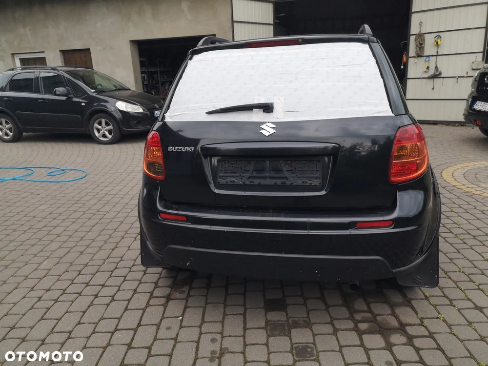 Suzuki sx4 1.6 benzyna, Fiat sedic - 3