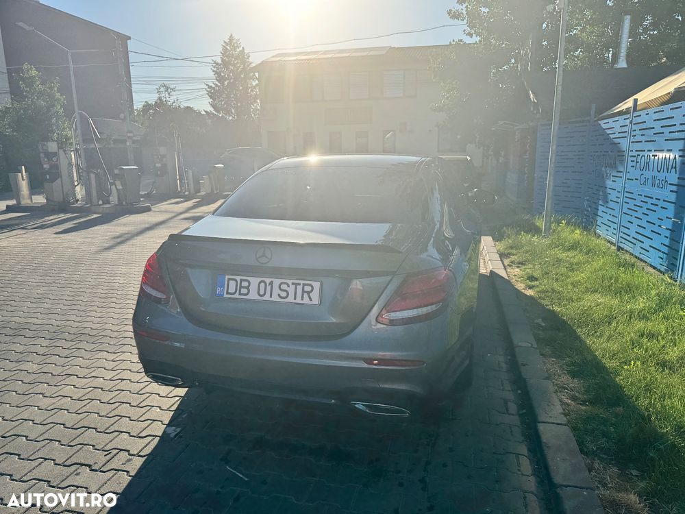 Mercedes-Benz E 220 d Aut. - 4