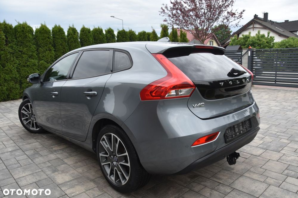 Volvo V40 D2 Geartronic Momentum - 6