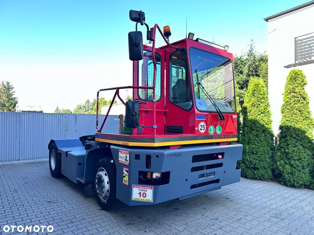 Mol YM225 - 2