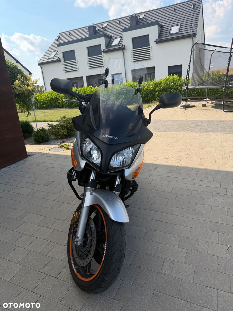 Honda CBF - 4