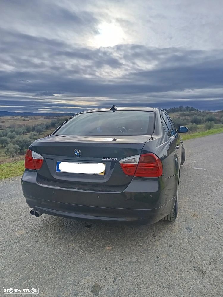 BMW 325 i - 3