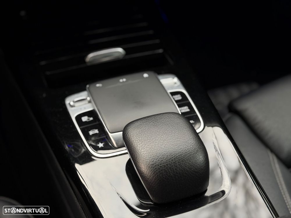 Mercedes-Benz A 180 d 7G-DCT AMG Line - 15