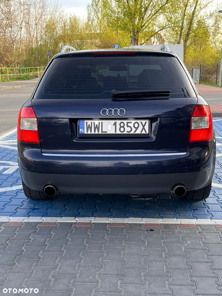 Audi A4 Avant - 4