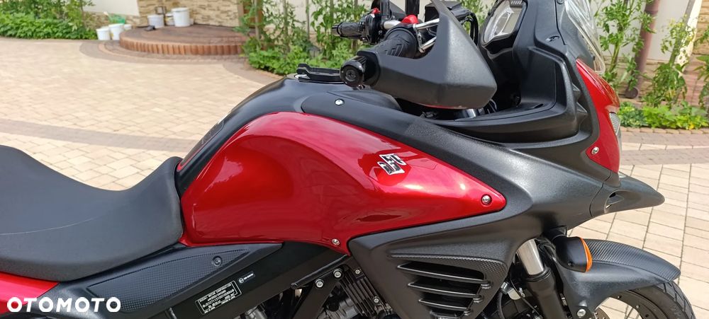 Suzuki V-STROM - 27