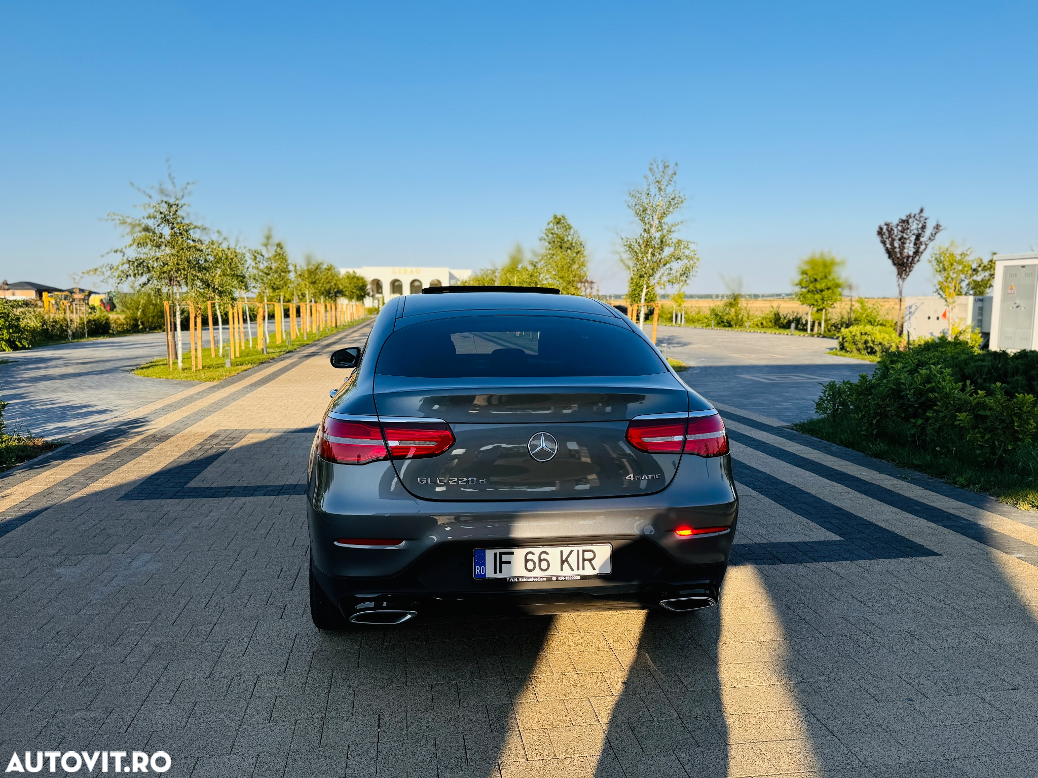 Mercedes-Benz GLC 220 d 4Matic 9G-TRONIC Exclusive - 2