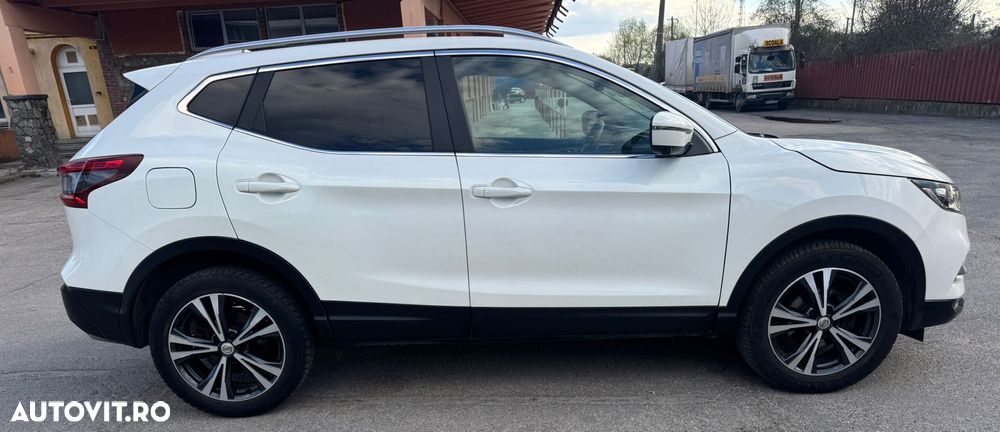 Nissan Qashqai 1.6 DCI Start/Stop Tekna - 23