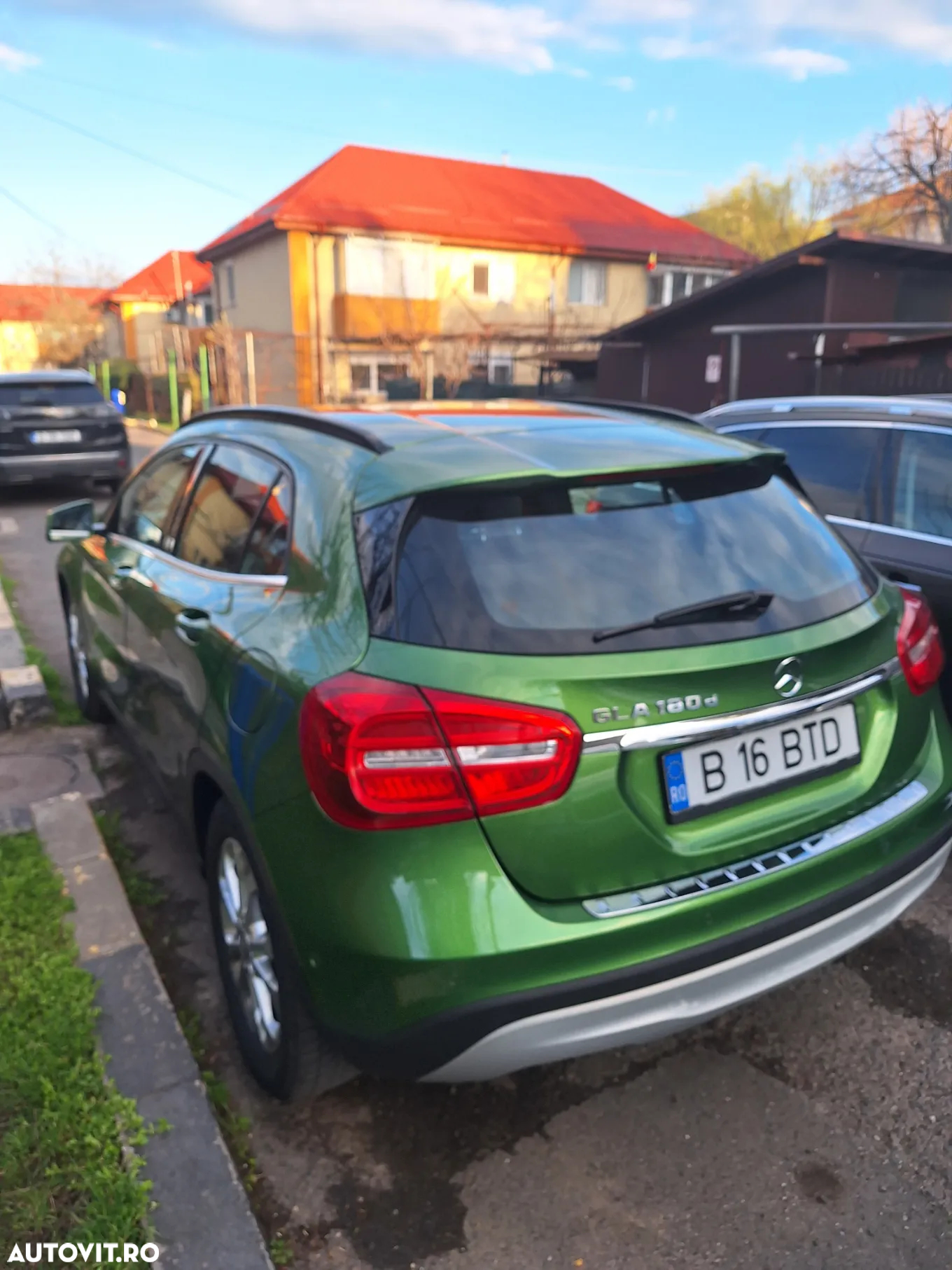 Mercedes-Benz GLA - 6