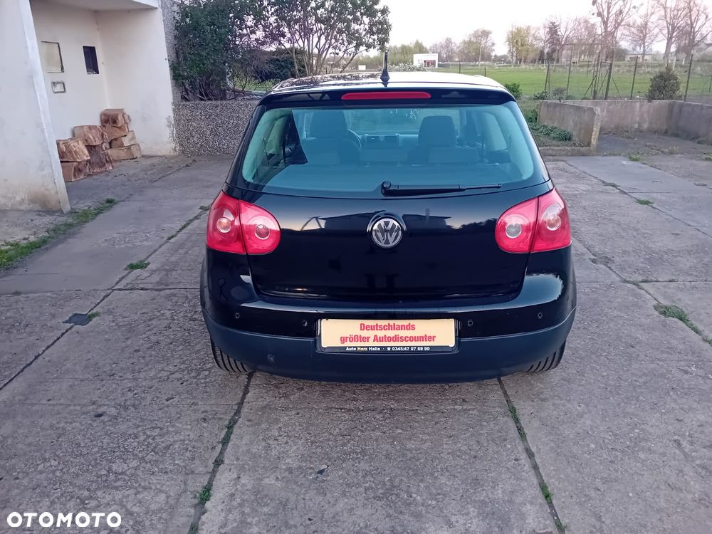 Volkswagen Golf - 5