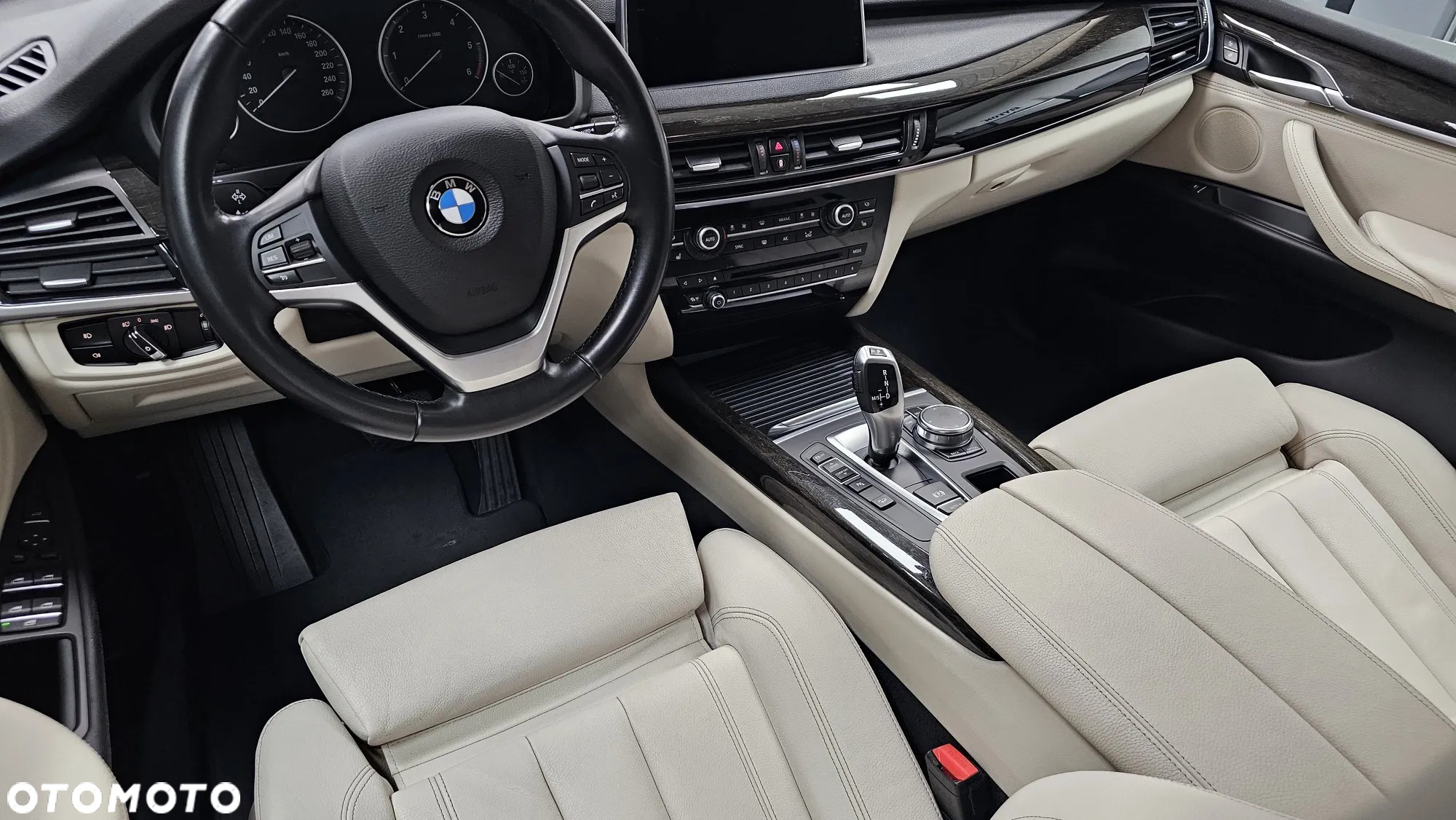 BMW X5 xDrive25d - 11