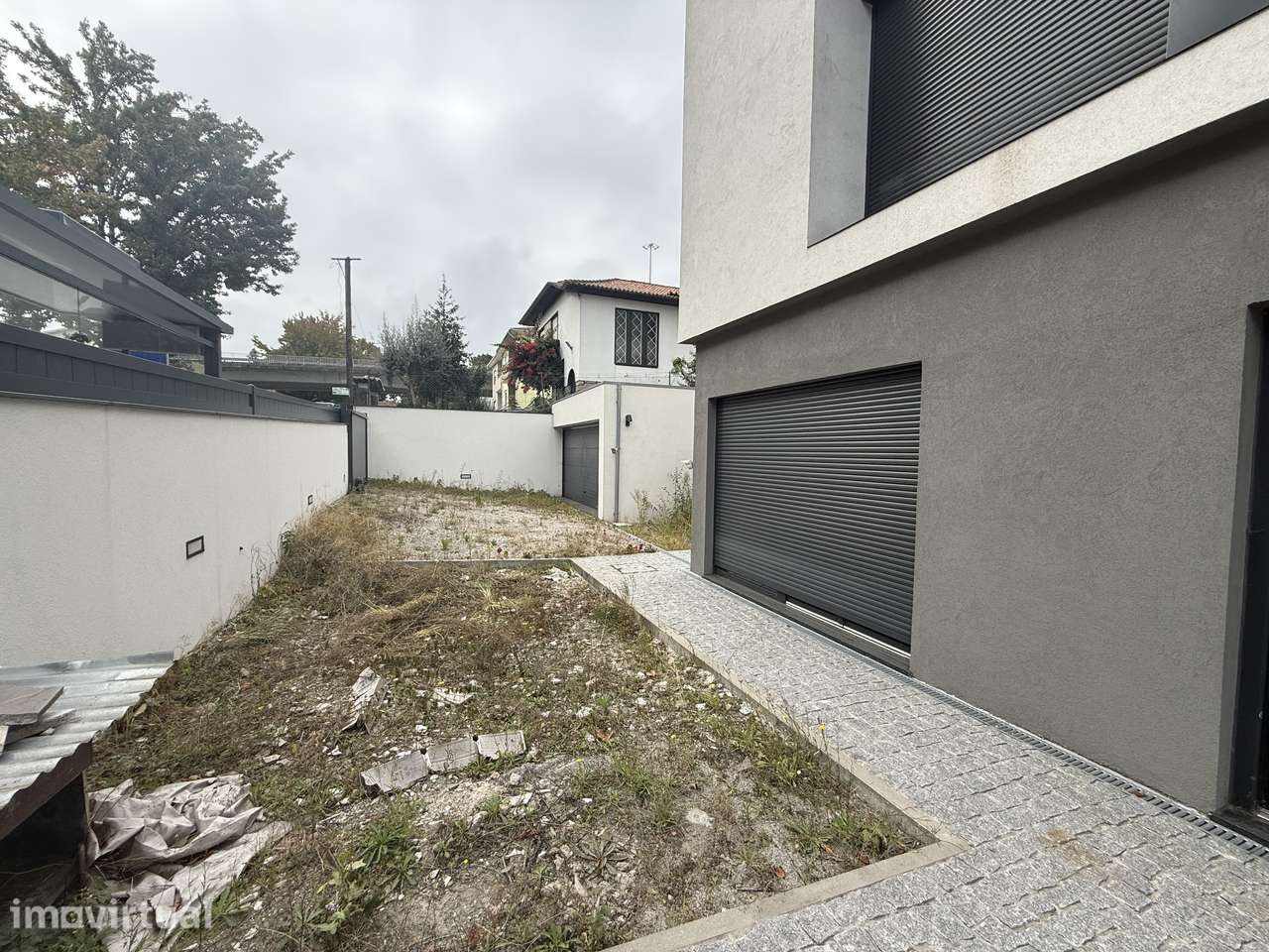Moradia T4 Geminada com Jardim e Terraço/Possib,PERMUTA - Grande imagem: 4/42