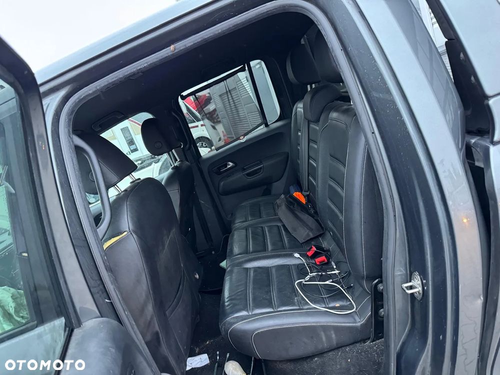 Volkswagen Amarok - 16