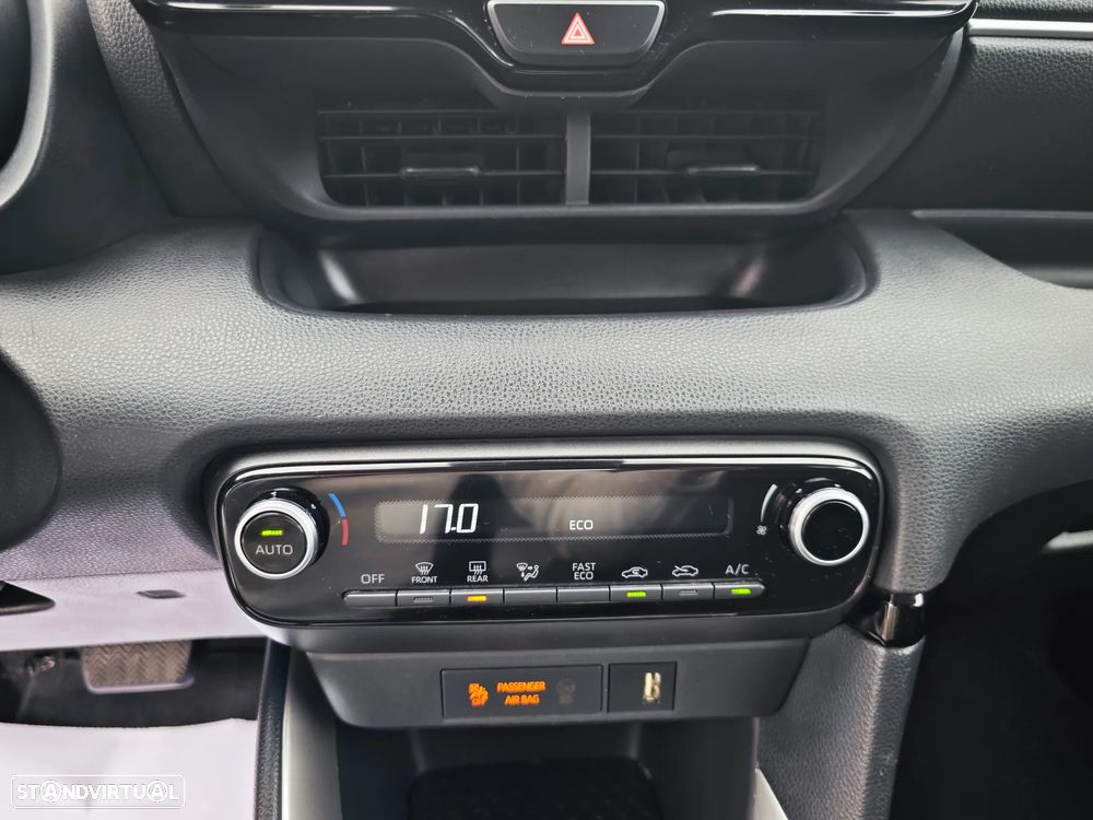 Toyota Yaris 1.5 HDF Exclusive - 17