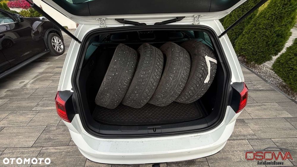 Volkswagen Golf Variant 2.0 TDI SCR DSG R-Line - 41