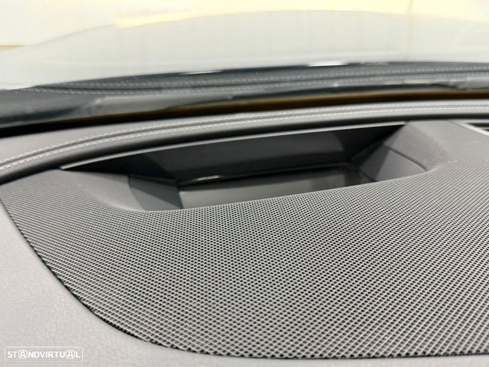 Mercedes-Benz E 220 d AMG designo - 14
