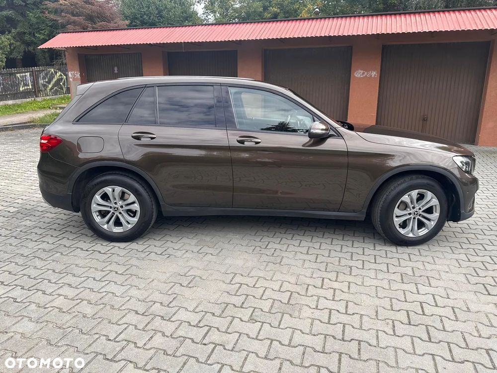 Mercedes-Benz GLC - 7