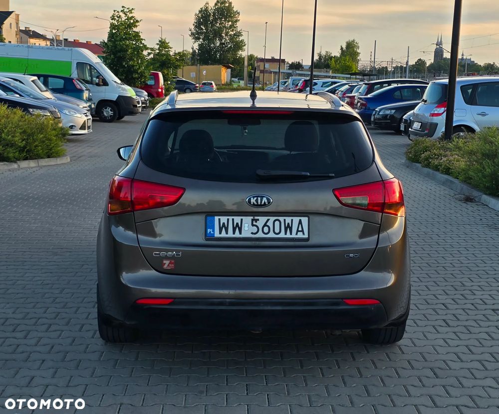 Kia Ceed - 5