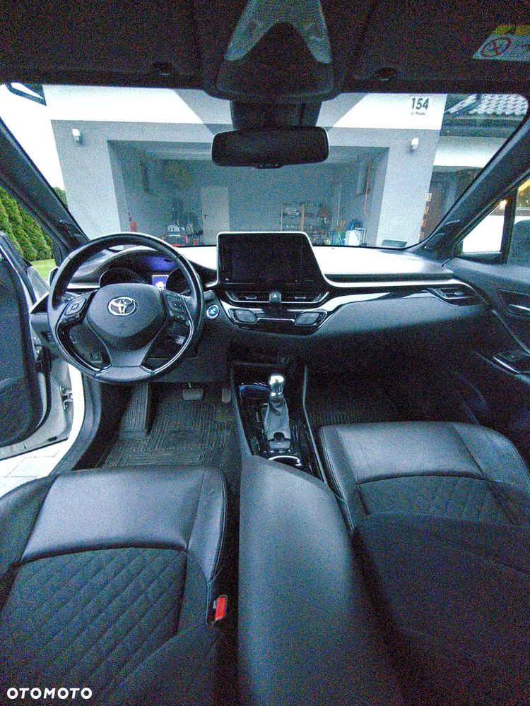 Toyota C-HR 1.8 Hybrid Prestige - 1