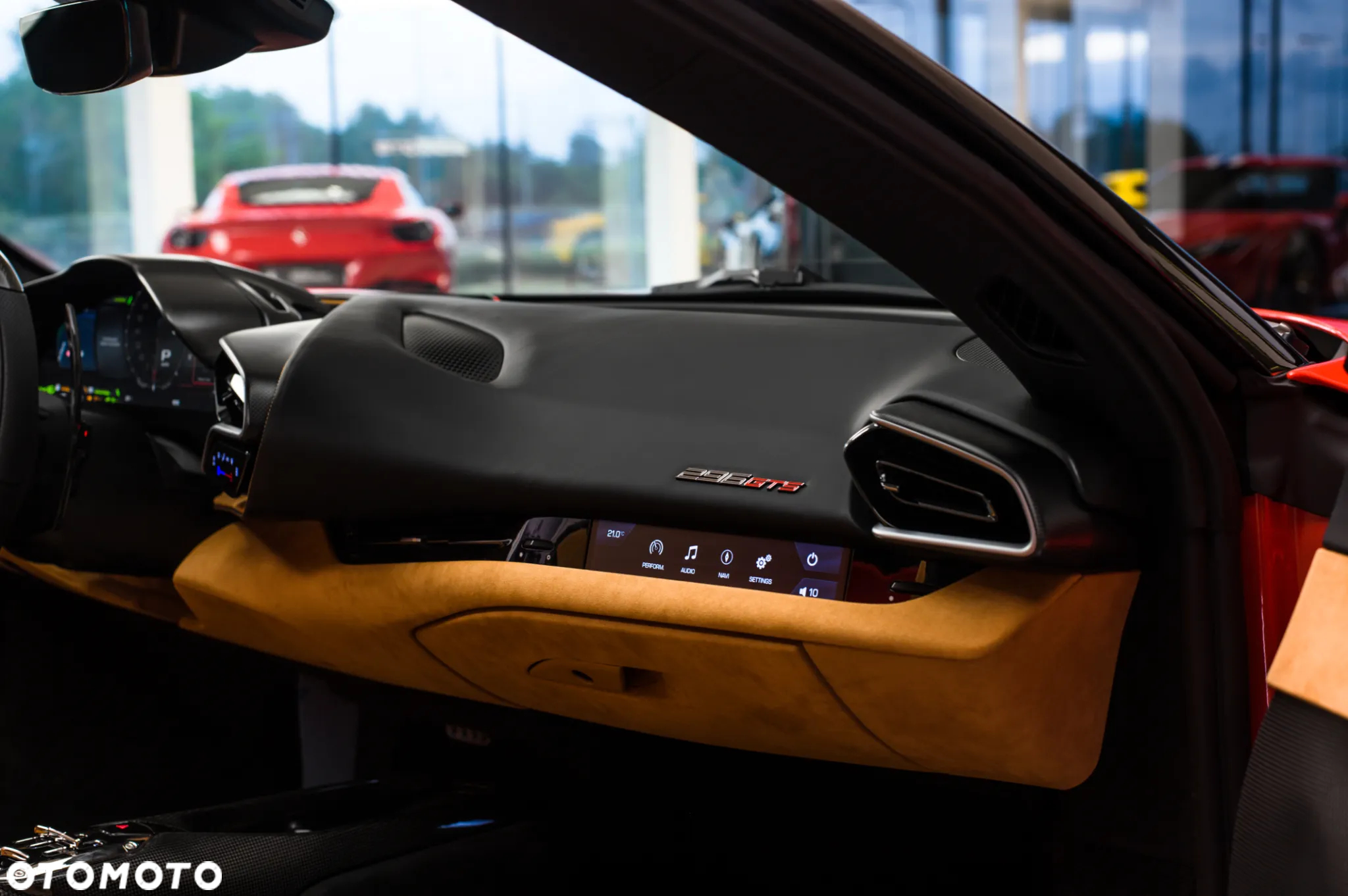 Ferrari 296 GTS - 13
