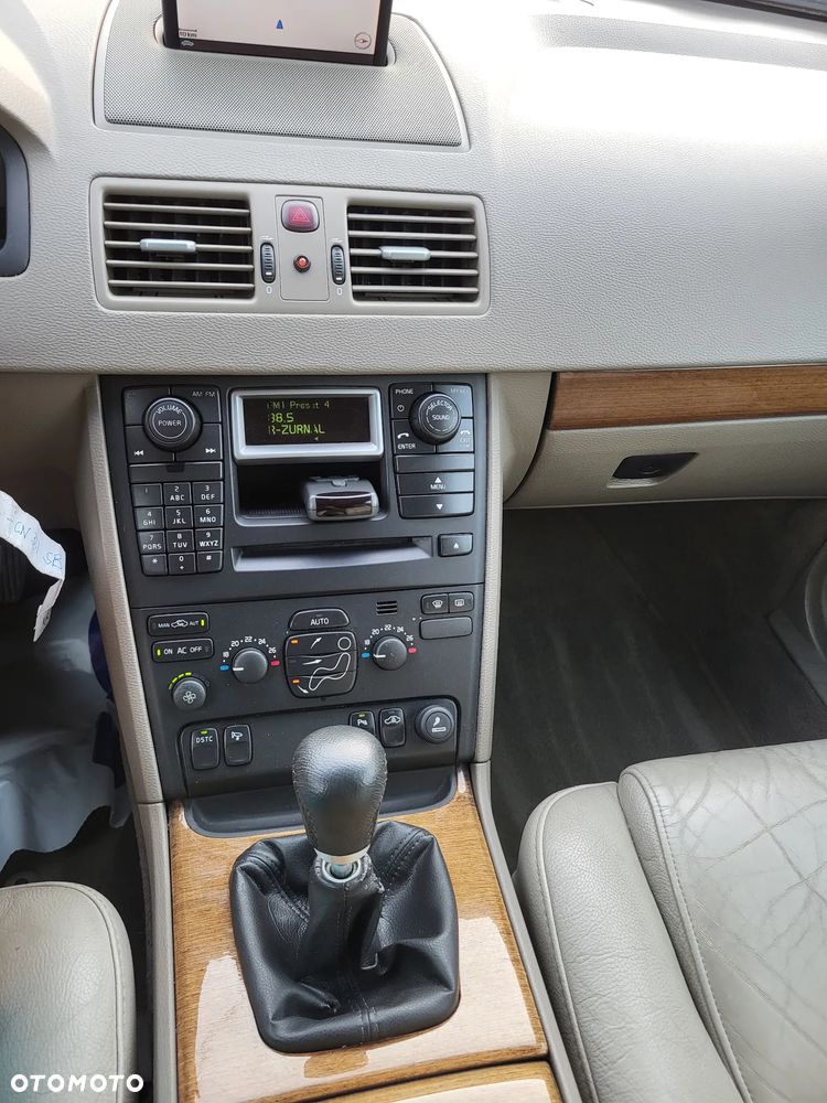 Volvo XC 90 2.4 D5 Kinetic - 9