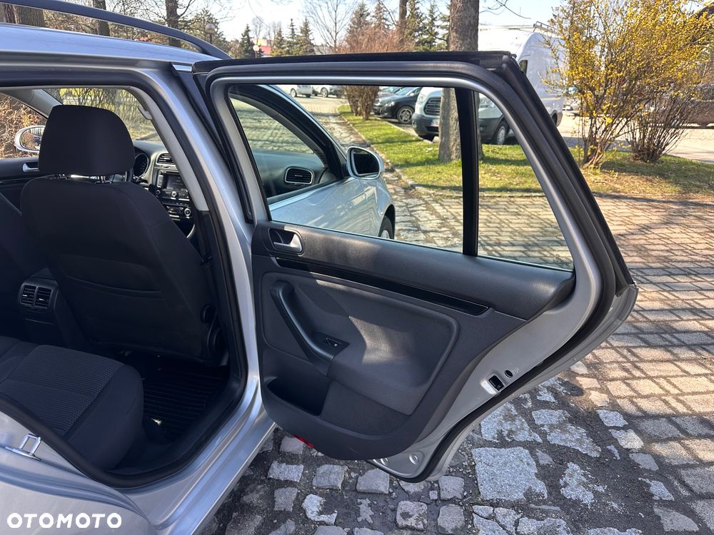 Volkswagen Golf 1.6 TDI DPF Style - 20