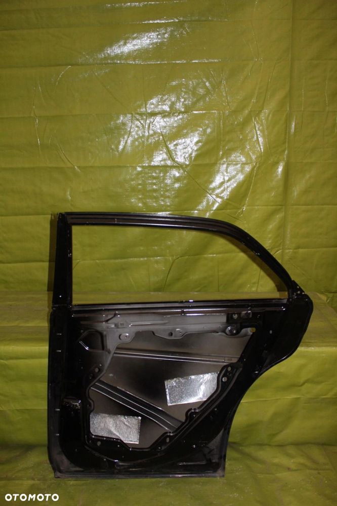 Drzwi Chrysler 300C II Thema po 2011r. tył prawy - 2