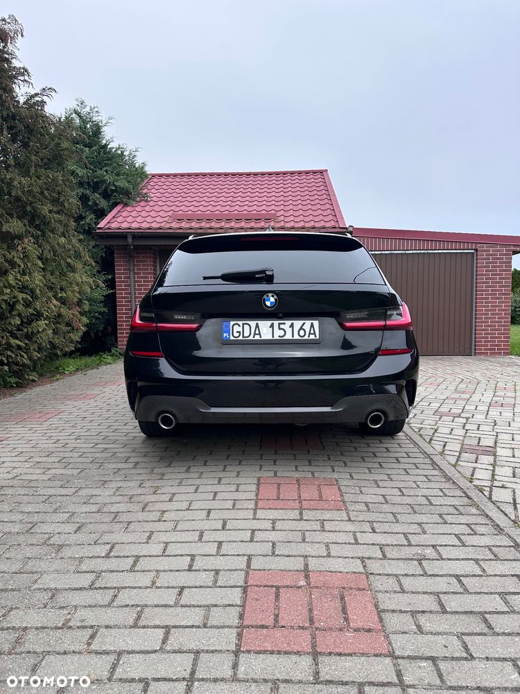 BMW Seria 3 320d xDrive MHEV M Sport sport - 4