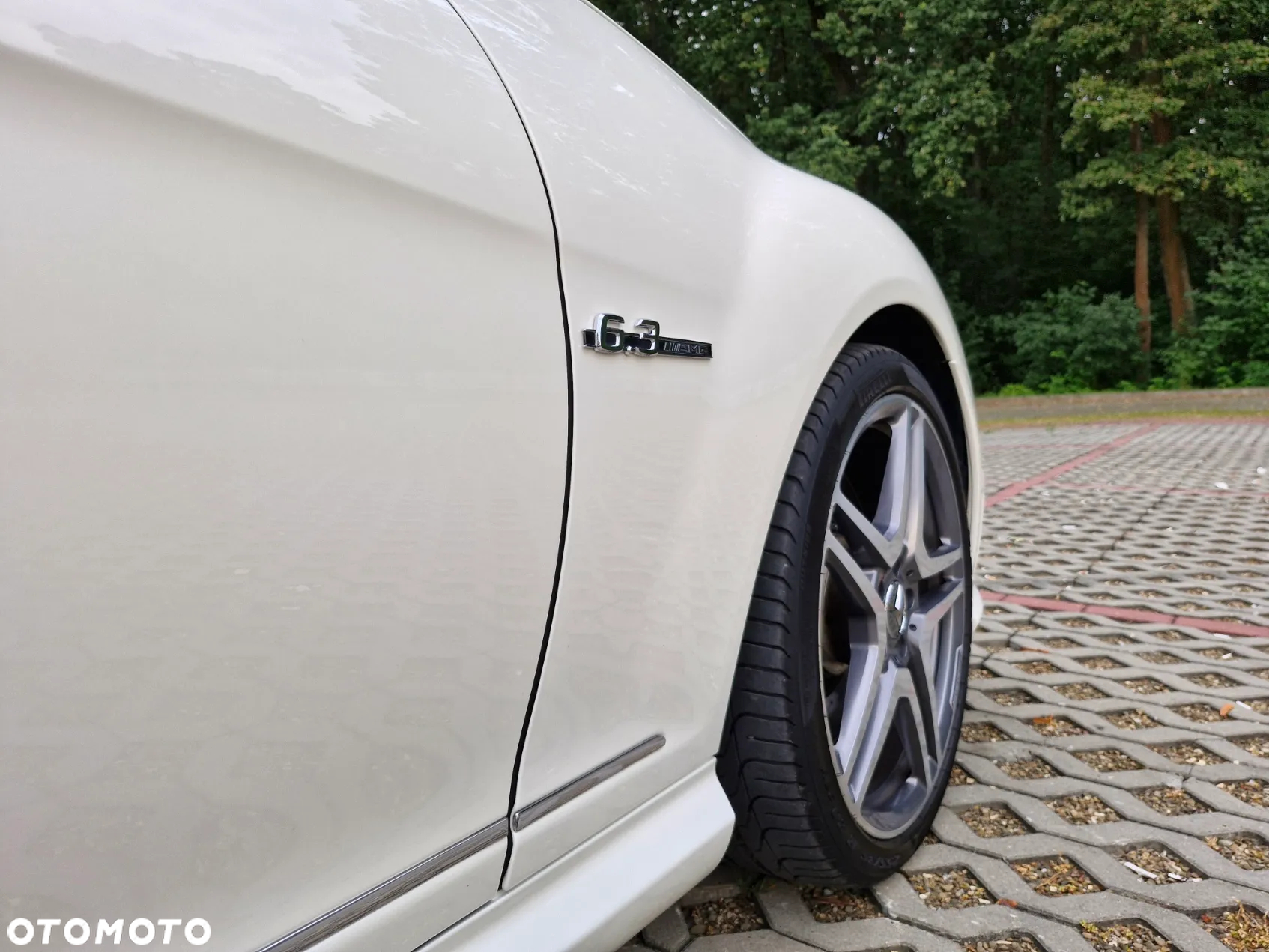 Mercedes-Benz CL 63 AMG - 9