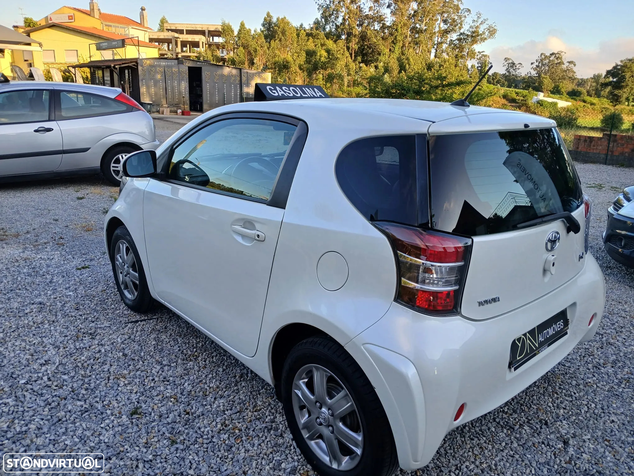 Toyota iQ 1.0 VVT-i - 5