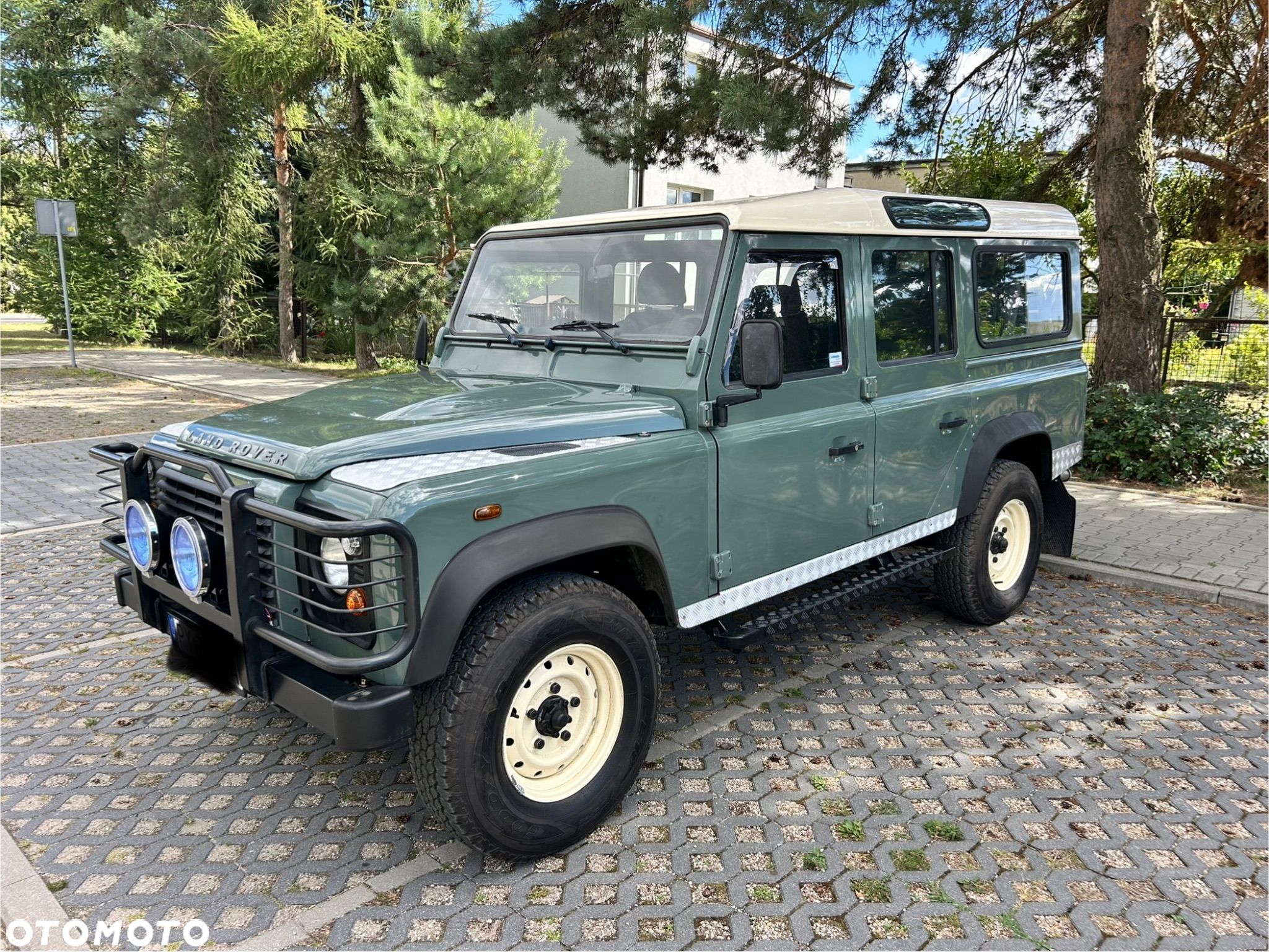 Land Rover Defender 110 2.4 TD4 SE - 1
