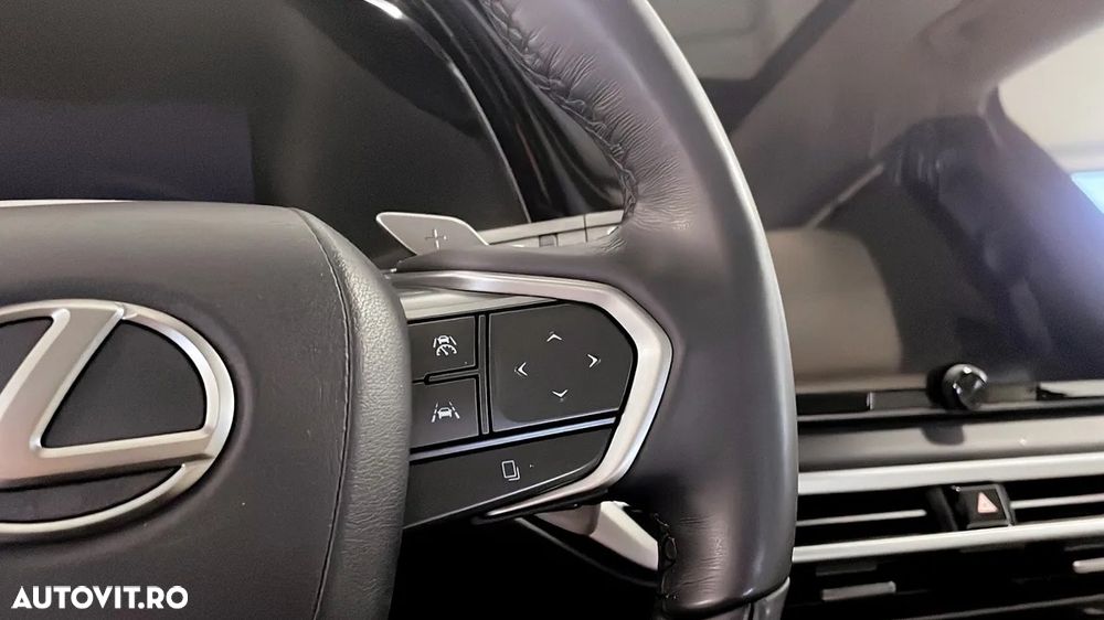 Lexus Seria RX 450h+ (Plug-in-Hybrid) Luxury Line - 13