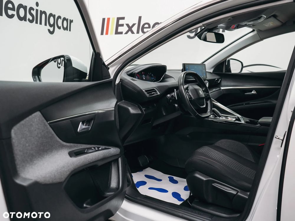 Peugeot 5008 1.5 BlueHDI Active S&S EAT8 - 17