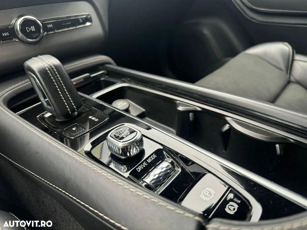 Volvo XC 90 T8 Twin Engine AWD R-Design - 15