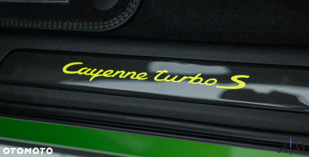 Porsche Cayenne - 35