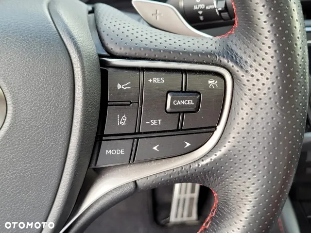 Lexus ES 300h F Sport Edition - 24