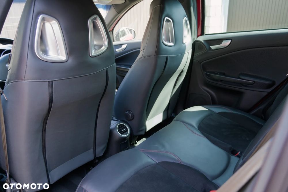 Alfa Romeo Giulietta 1750 TBi Veloce TCT - 11